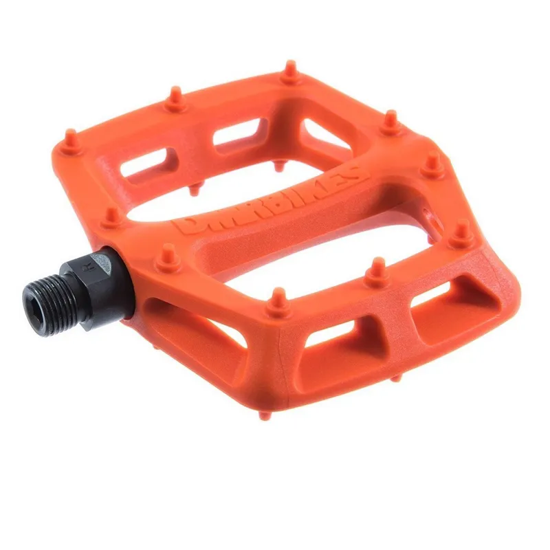 DMR V6 Plastic MTB Flat Pedals - 9/16 Inch 7 DMR V6 Plastic MTB Flat Pedals - 9/16 Inch - Image 7