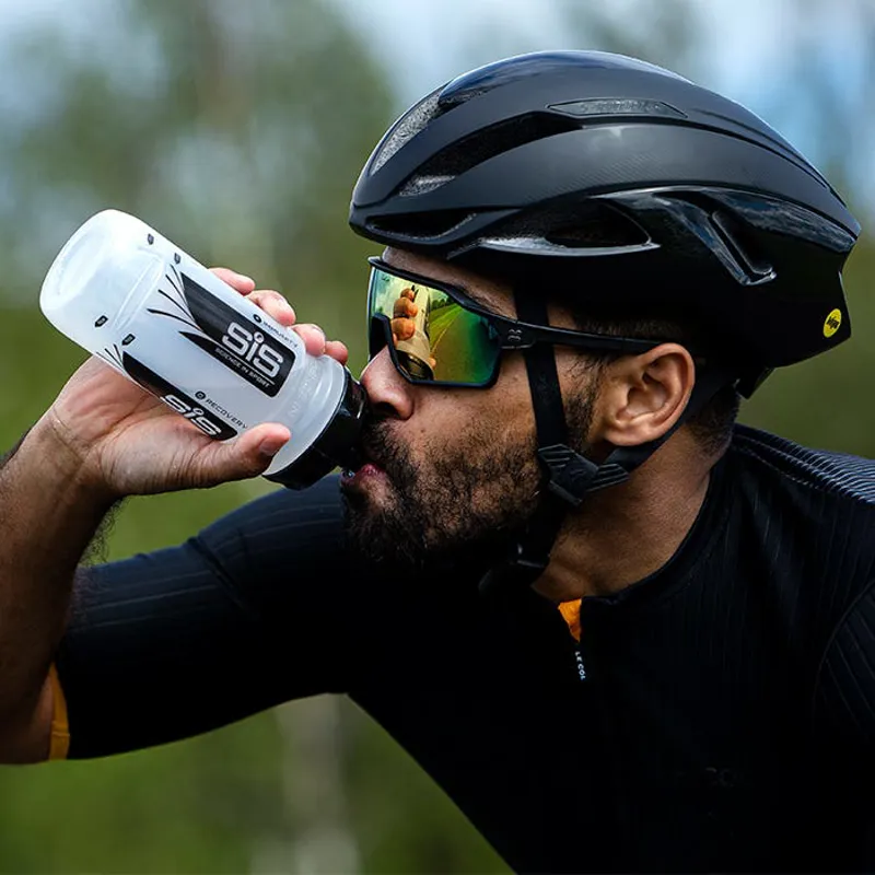 SIS BETA Fuel Energy Drink Powder Box Of 15 X 82g Sachets - Lemon/Lime 3 SIS BETA Fuel Energy Drink Powder Box Of 15 X 82g Sachets - Lemon/Lime - Image 3