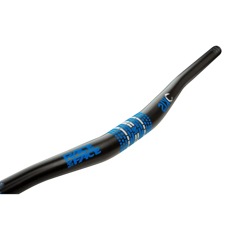Race Face SIXC 3/4 Riser MTB Handlebar - 31.8x785mm - Carbon/Blue 2 Race Face SIXC 3/4 Riser MTB Handlebar - 31.8x785mm - Carbon/Blue - Image 2